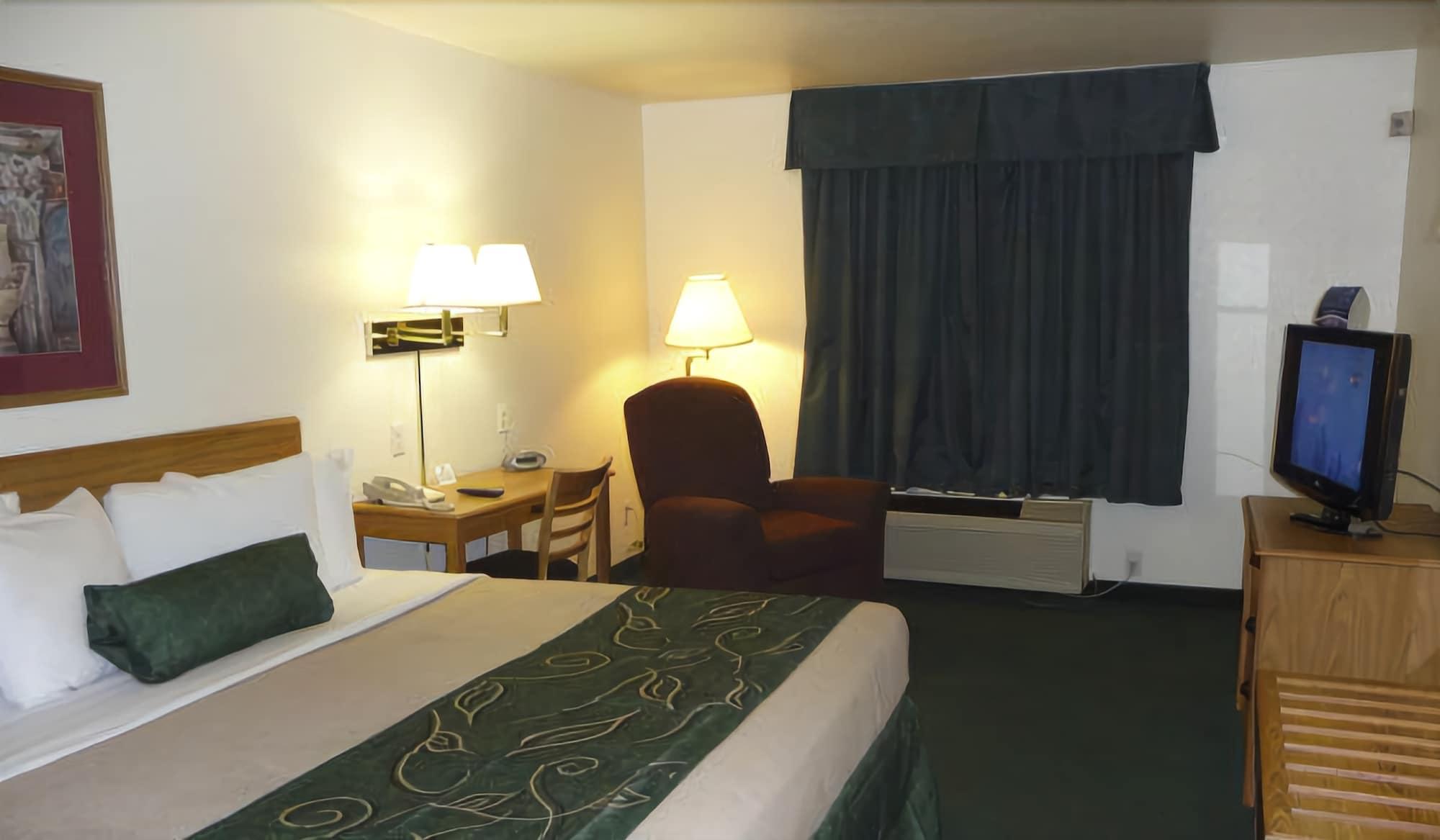 Travelodge By Wyndham Пекос Екстериор снимка