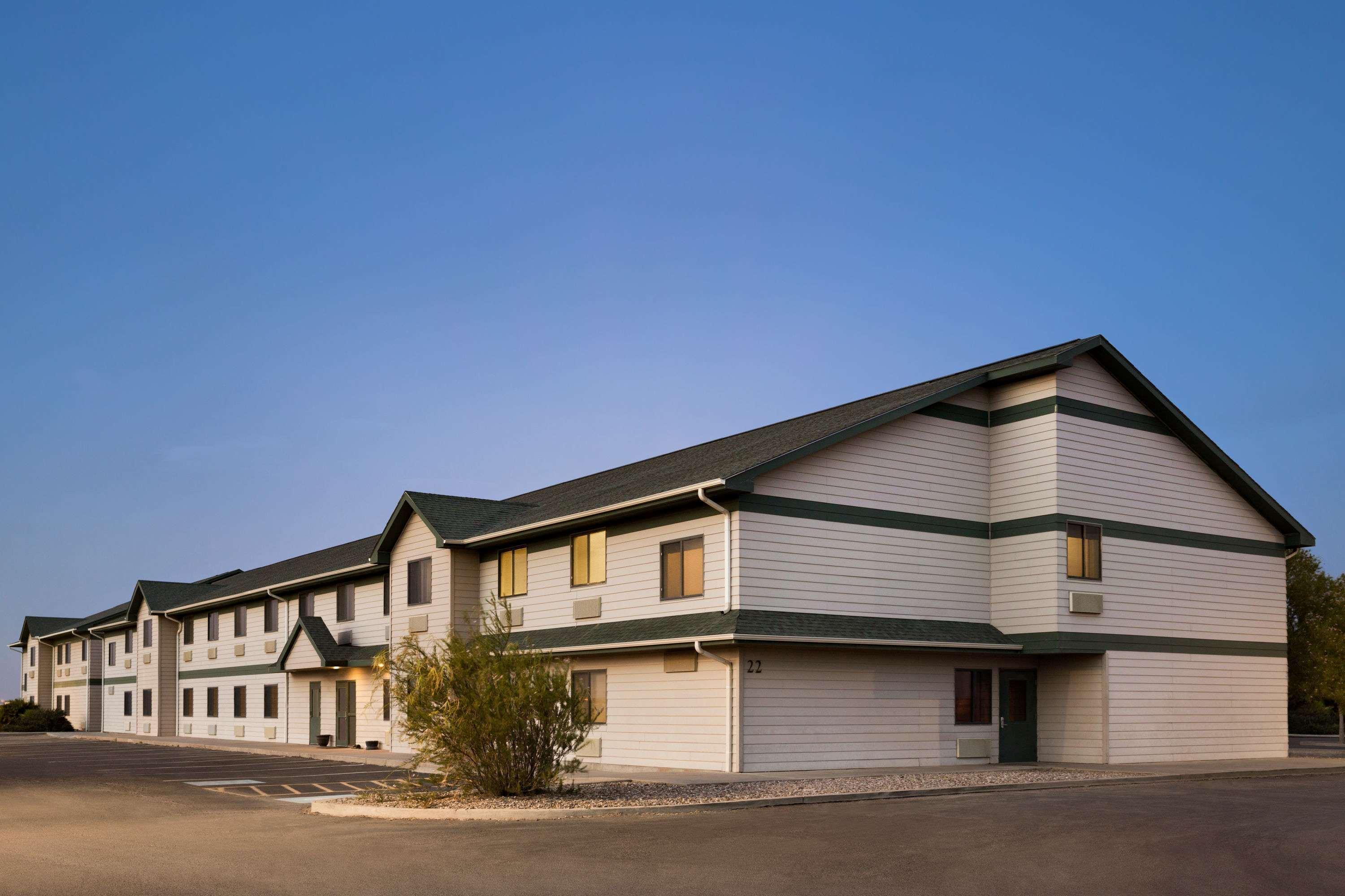 Travelodge By Wyndham Пекос Екстериор снимка